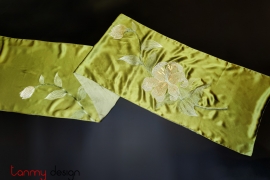 Green silk scarf with embroidery of Lily 40*200cm